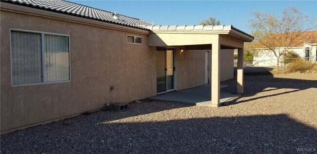 Building Photo - 870 Florence Ave