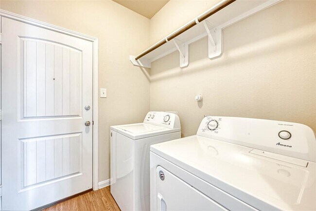 Building Photo - 24927 Scarlatti Cantata Dr