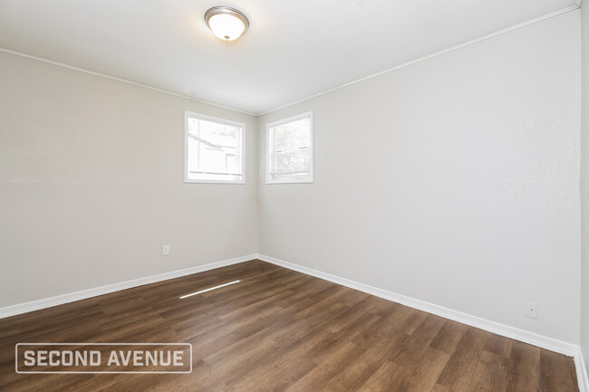 Building Photo - 4640 Suray Ave