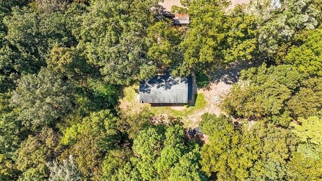 Building Photo - 96 Collins Rd