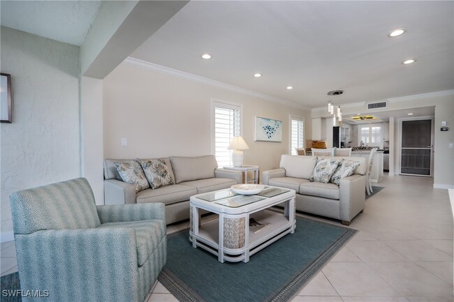 Building Photo - 271 Southbay Dr