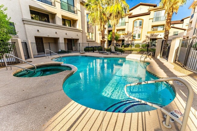 Building Photo - 2315 N 52nd St