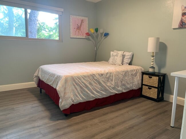 Building Photo - 2290 D St