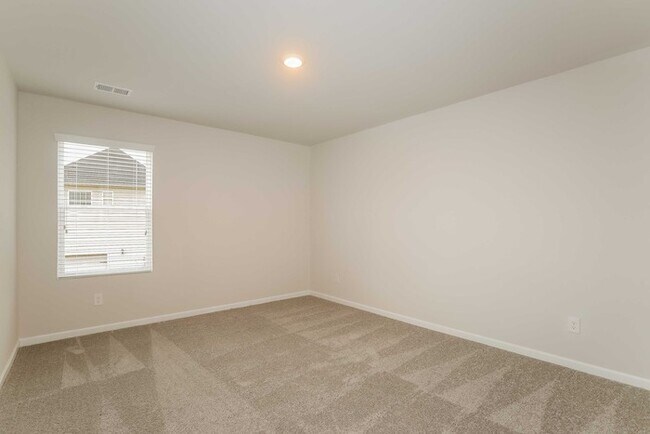 Building Photo - 2407 Hi Moon Trace