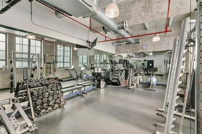 Building Photo - 1749 NE Miami Ct