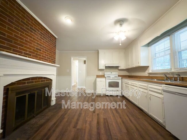 Building Photo - 118 Park Ave