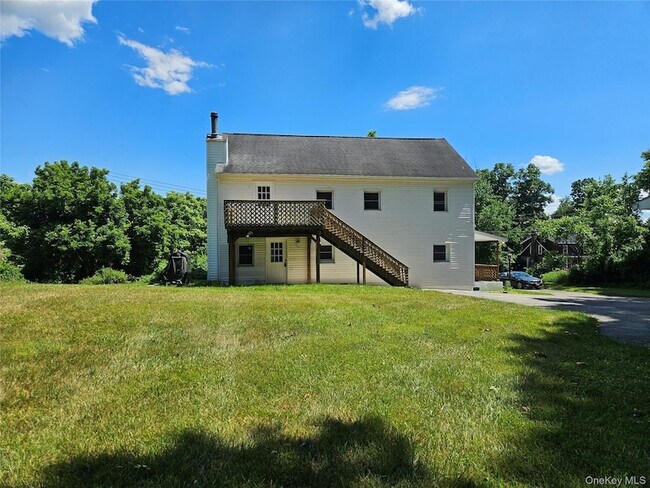 Building Photo - 748 Greenville Turnpike