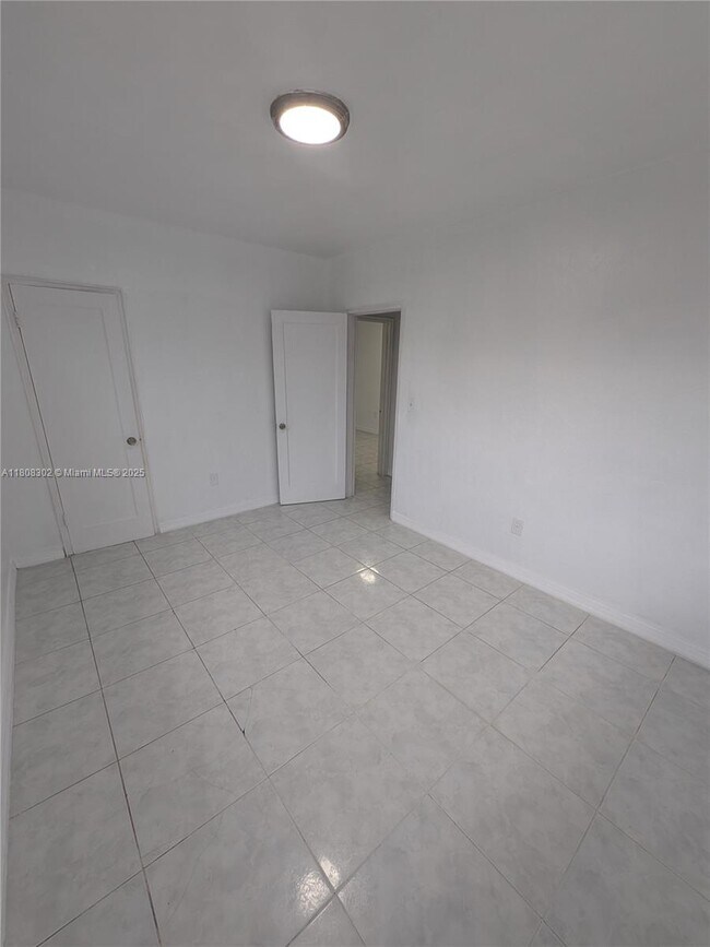 Building Photo - 645 83rd St