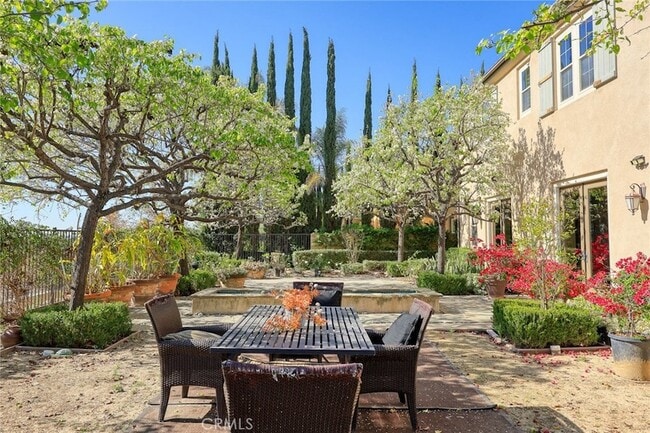 Building Photo - 19668 Three Oaks Ln