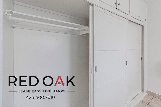 Building Photo - 4838 Hazeltine Ave