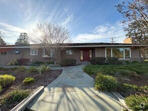 Building Photo - Charming Single-Family Home in South Los A...