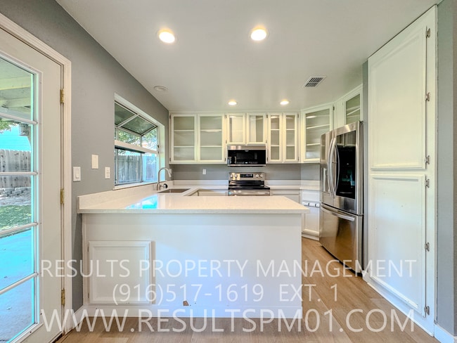 Building Photo - Lovely Upgraded Rocklin Home