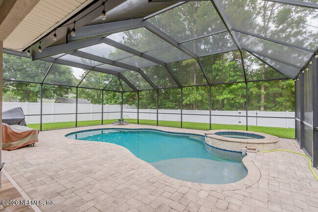 Building Photo - 16284 Hunters Hollow Trail