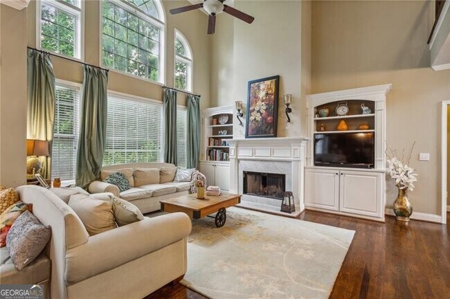 Building Photo - 1124 Promontory Dr