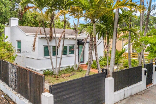 Building Photo - 429 NE 73rd St