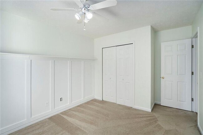 Building Photo - 2630 Highland Pass