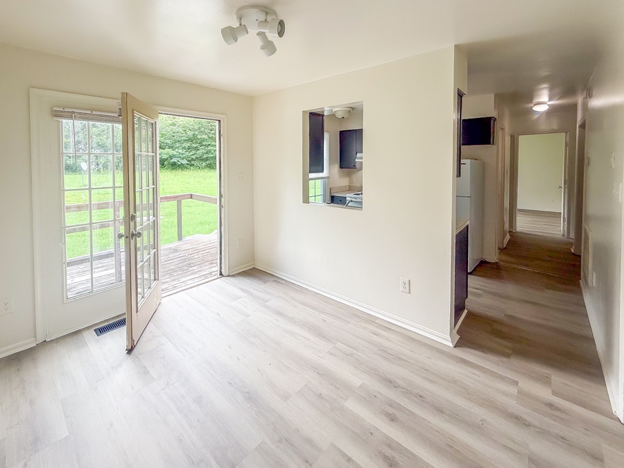 Building Photo - 520 Lancaster Creek Dr