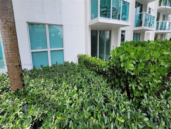 Building Photo - 31 SE 5th St