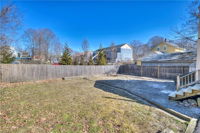 Building Photo - 30 Queen St