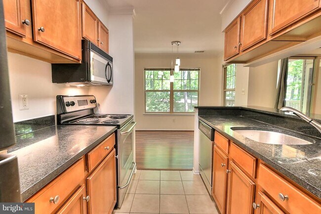 Primary Photo - 1702 Ascot Way