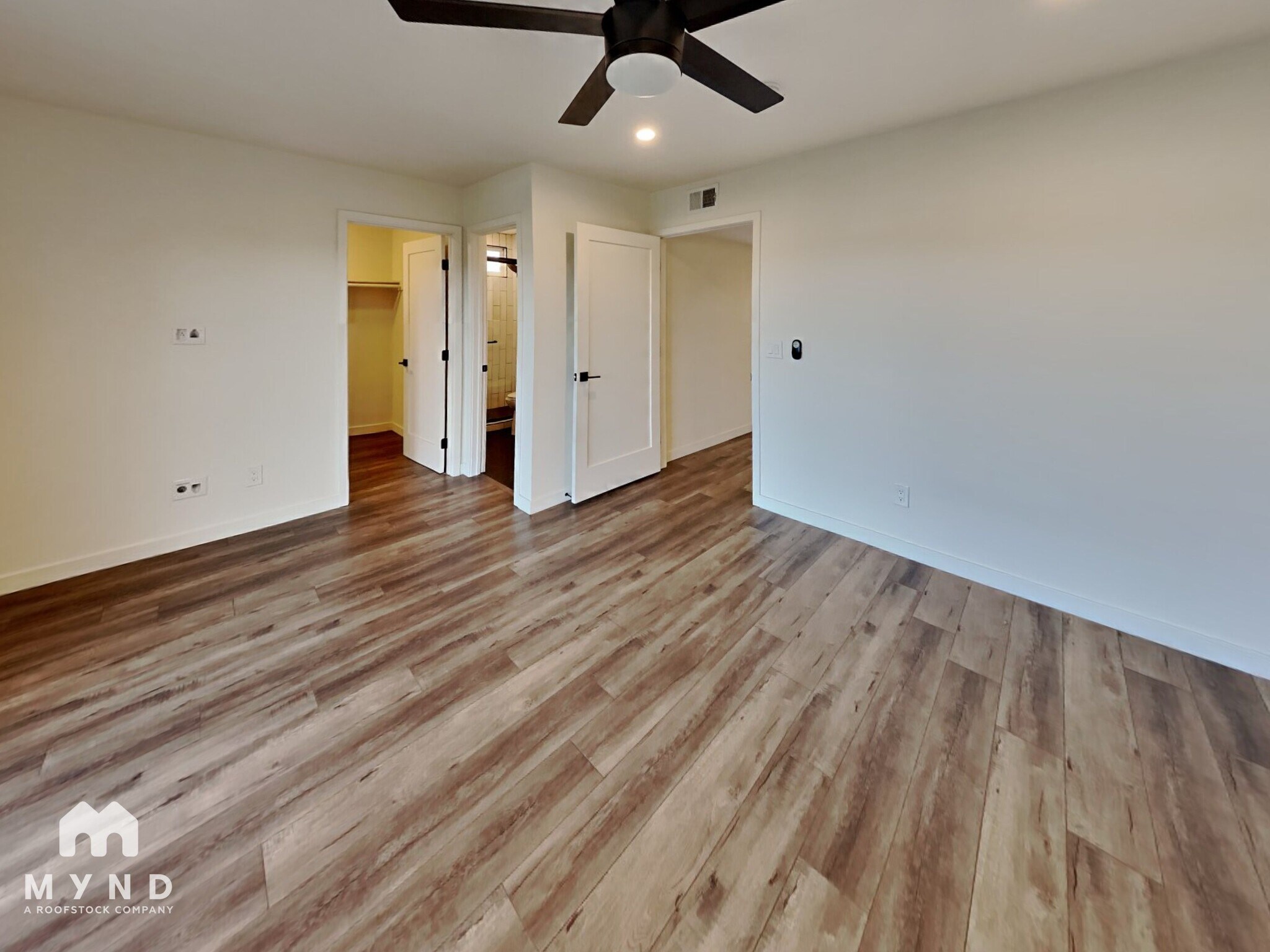 Building Photo - 13155 Portofino Dr