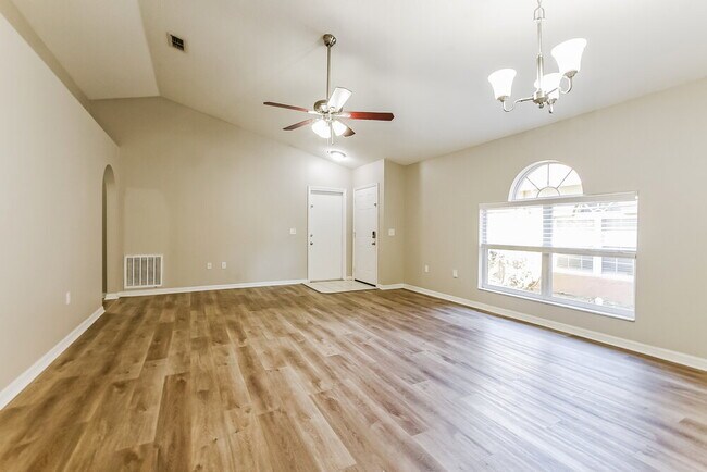 Building Photo - 337 Placid Lake Dr