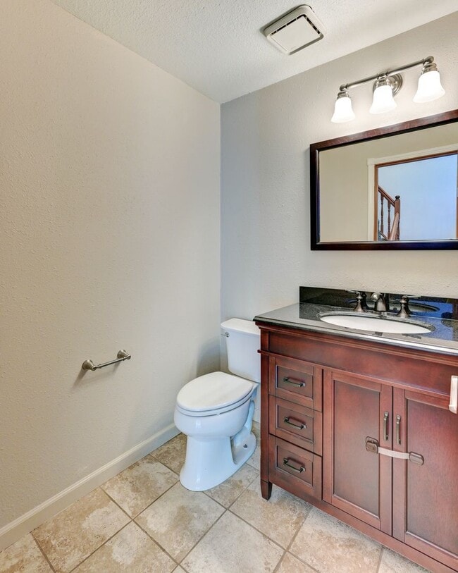 Building Photo - Welcome home to this charming two story in...