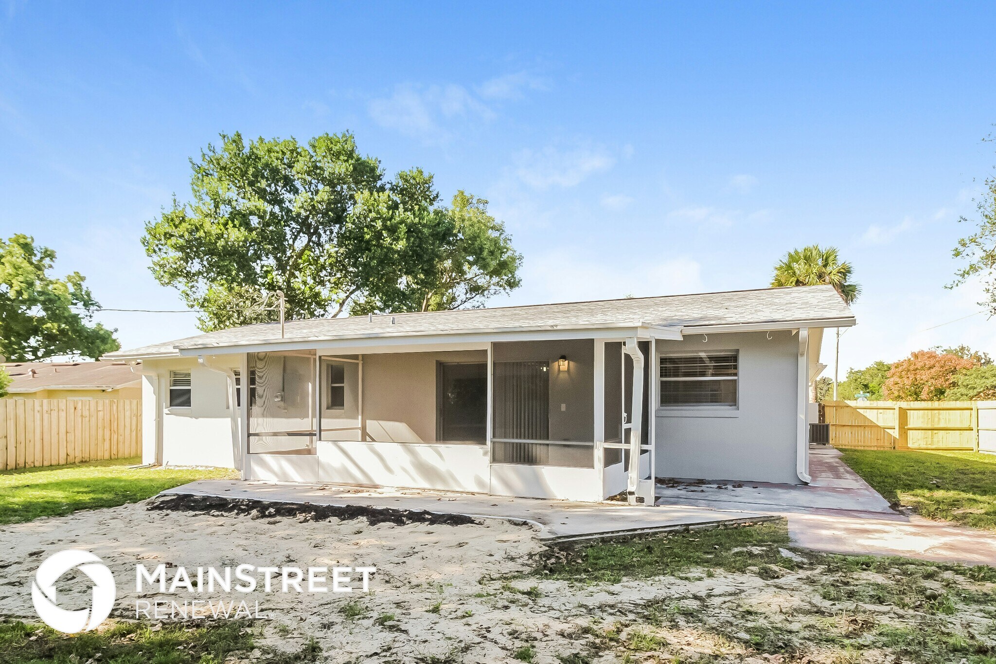 Building Photo - 1102 E Normandy Blvd