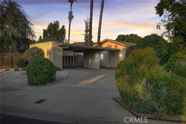 Building Photo - 5030 Kensington Way