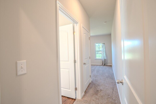 Building Photo - 14145 Lannister Ln