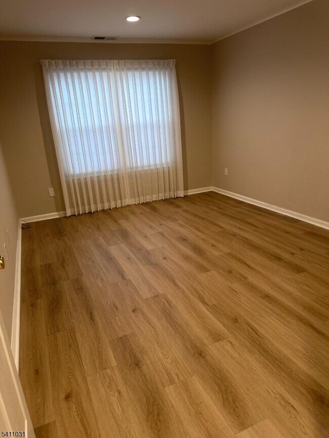 Building Photo - 4609 Tudor Dr