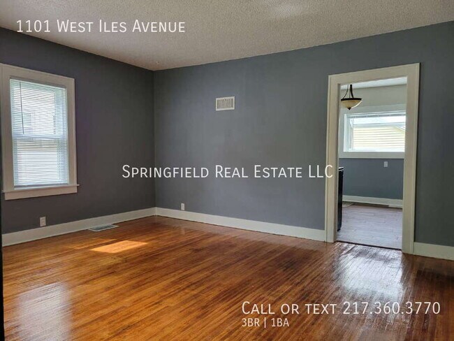 Building Photo - 1101 W Iles Ave