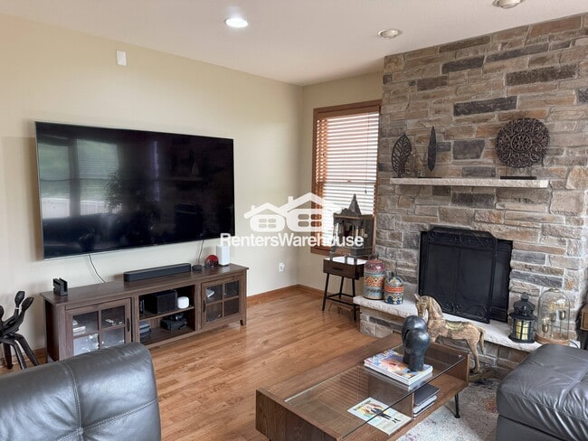 Building Photo - 15420 Plumstone Dr