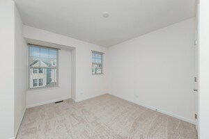 Building Photo - 212 N Commerce St