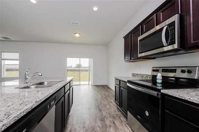 Building Photo - 126 Hidden Lk Lp