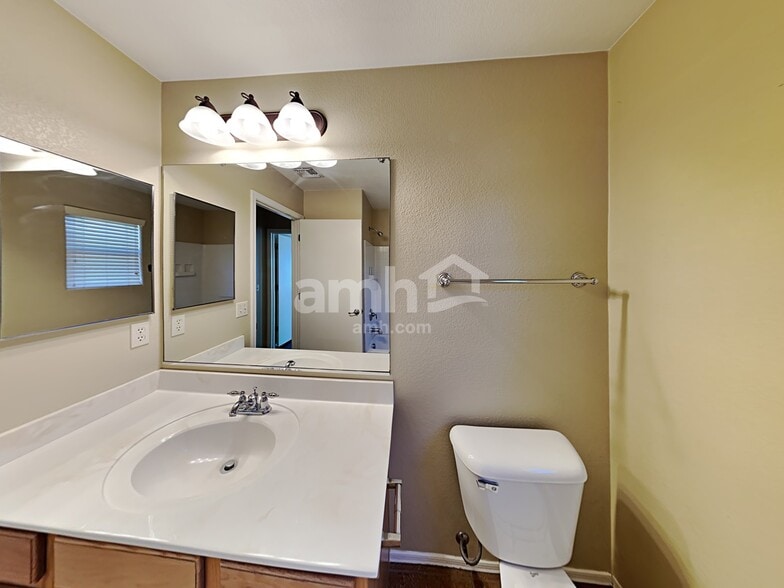 Building Photo - 7808 S Baja Stone Ave