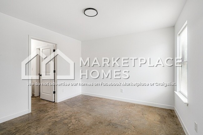 Building Photo - 3532 Christine Rd