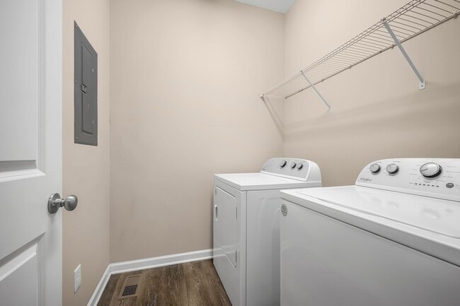 Building Photo - 1911 9th Ave N