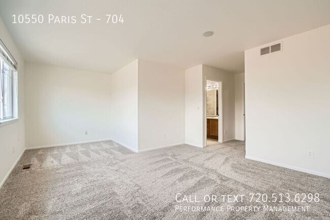 Building Photo - 10550 Paris St