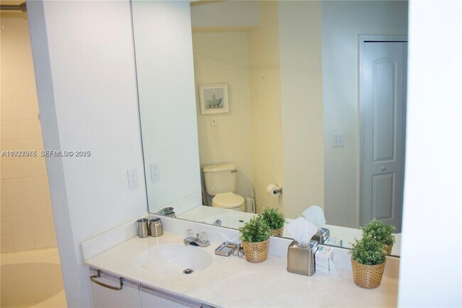 Building Photo - 3145 NE 184th St