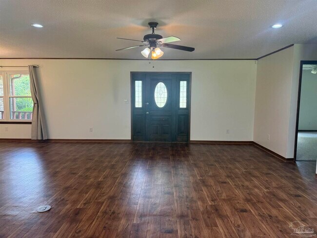 Building Photo - 6200 Jays Way