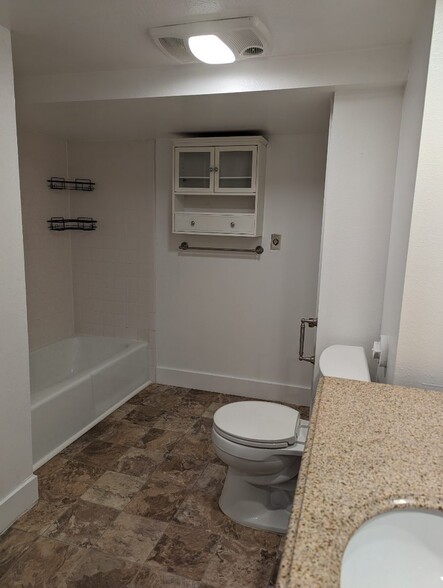 Building Photo - 11338 S 2700 W