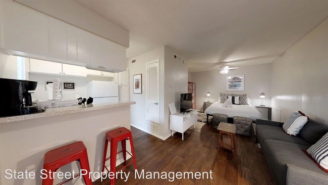 Primary Photo - 4406 Avenue C