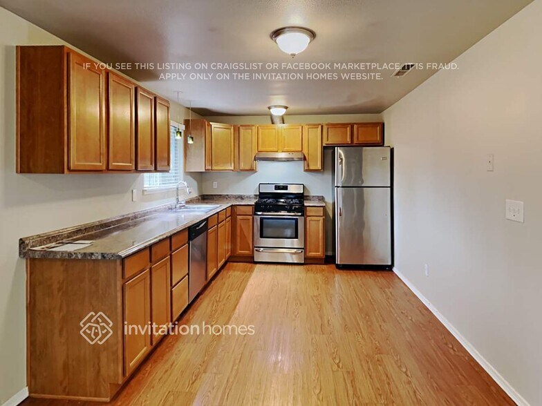 Building Photo - 2528 Platte Ct S