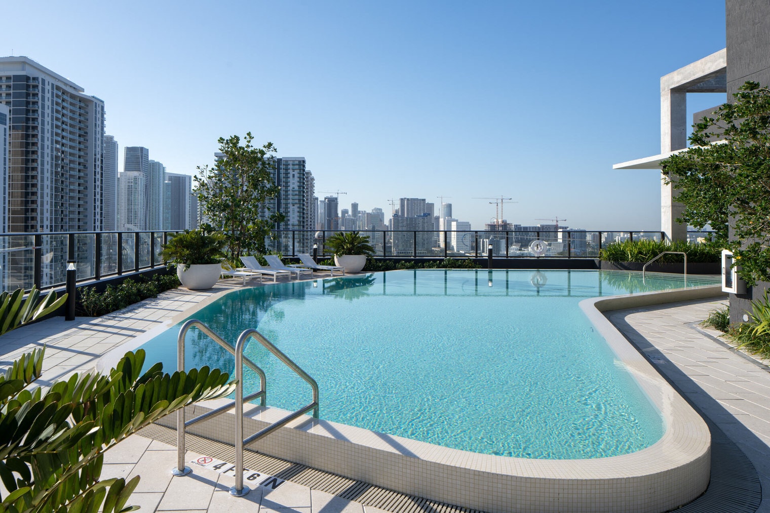 Building Photo - 23 NE 17th Ter