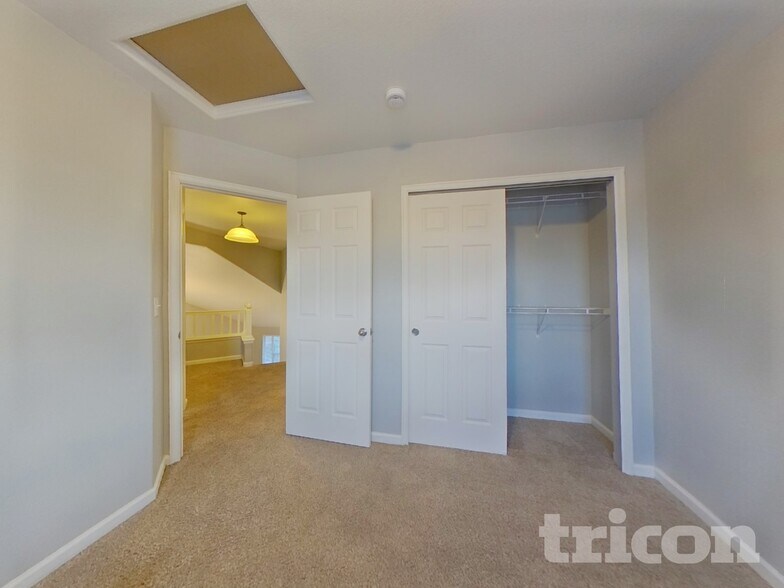 Building Photo - 12254 Pine Valley Cir