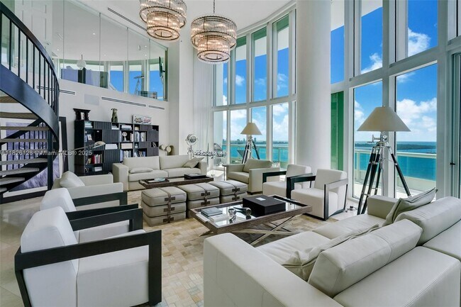 Primary Photo - 1643 Brickell Ave