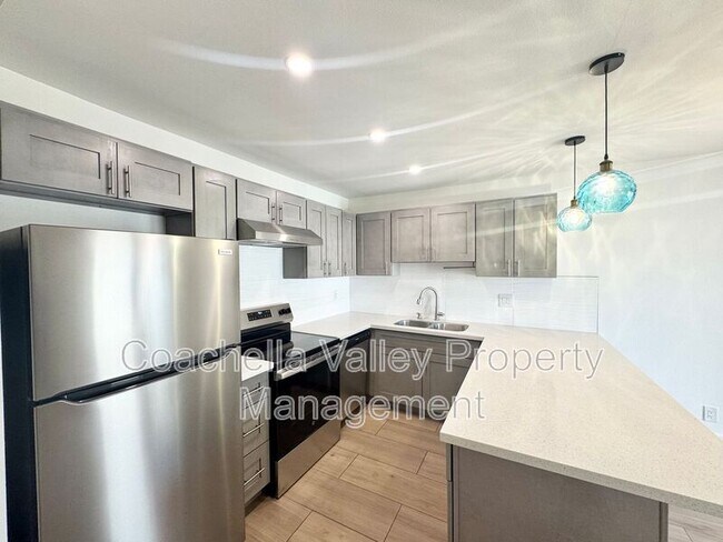 Building Photo - 73525 Shadow Mountain Dr
