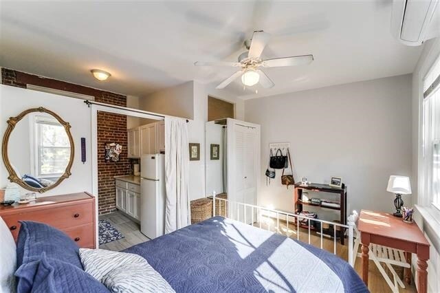 Building Photo - 219 Garden St