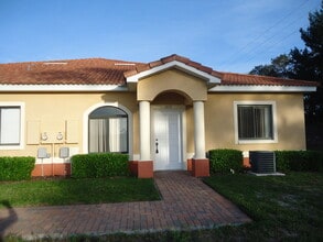Building Photo - Coming soon!!!!-Tuscany Preserve-1613 Cumin Dr Kissimmee FL 34759